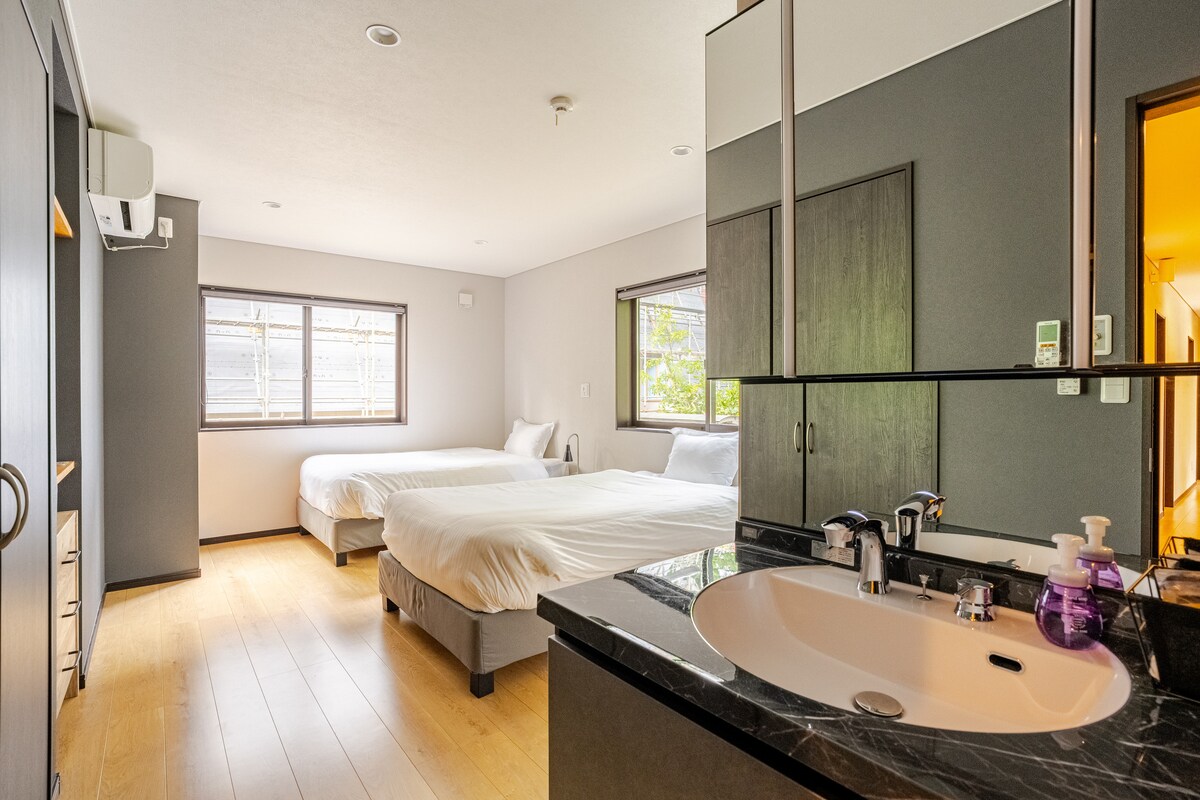 17264e62-04af-4e7b-a6a7-34ffa97096e1