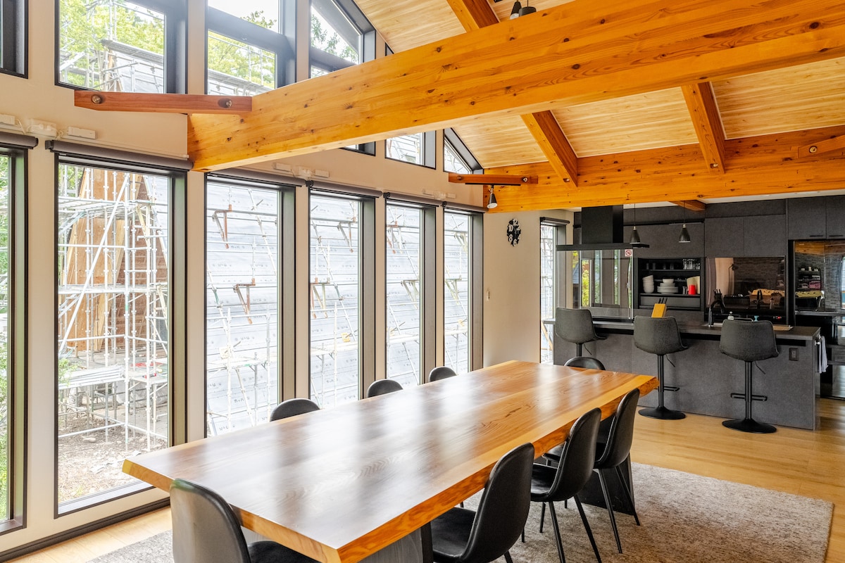 c2a6d8a2-a807-47f1-b81f-d19f1d6391e8